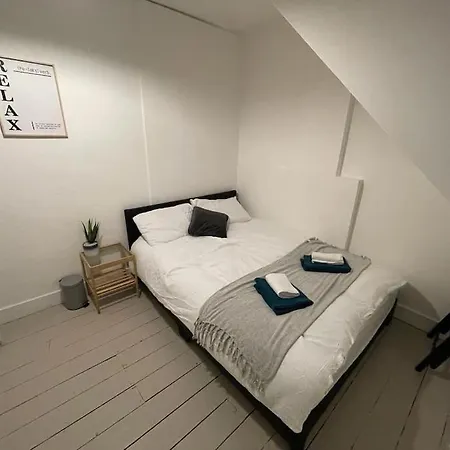 Beautiful 2 Bedroom On Tower Bridge London Exterior photo
