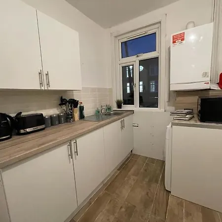 Beautiful 2 Bedroom On Tower Bridge London Exterior photo