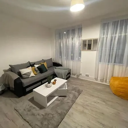 Beautiful 2 Bedroom On Tower Bridge London Exterior photo