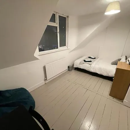 Beautiful 2 Bedroom On Tower Bridge London Exterior photo